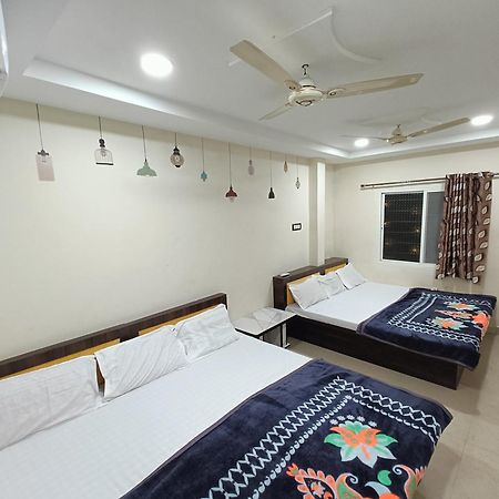 Hotel Shipra Inn Ujjain Esterno foto