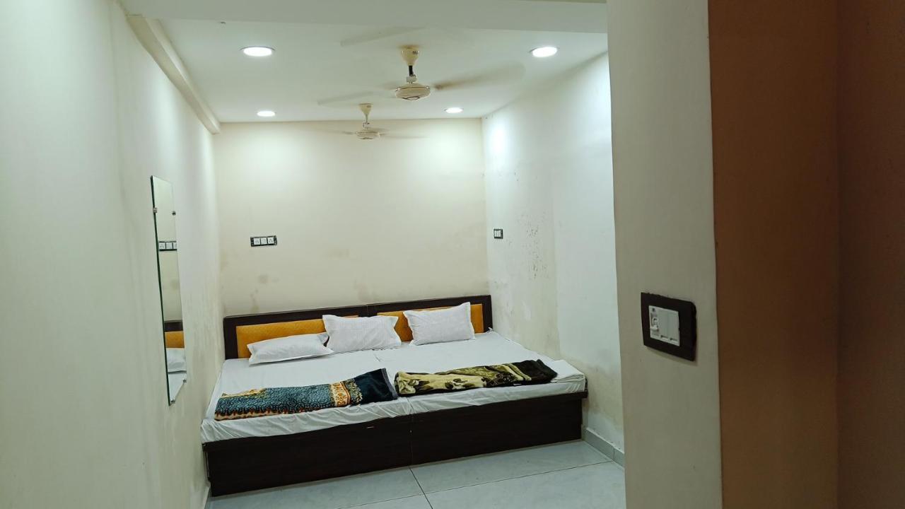 Hotel Shipra Inn Ujjain Esterno foto
