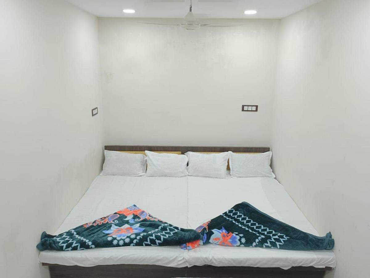 Hotel Shipra Inn Ujjain Esterno foto