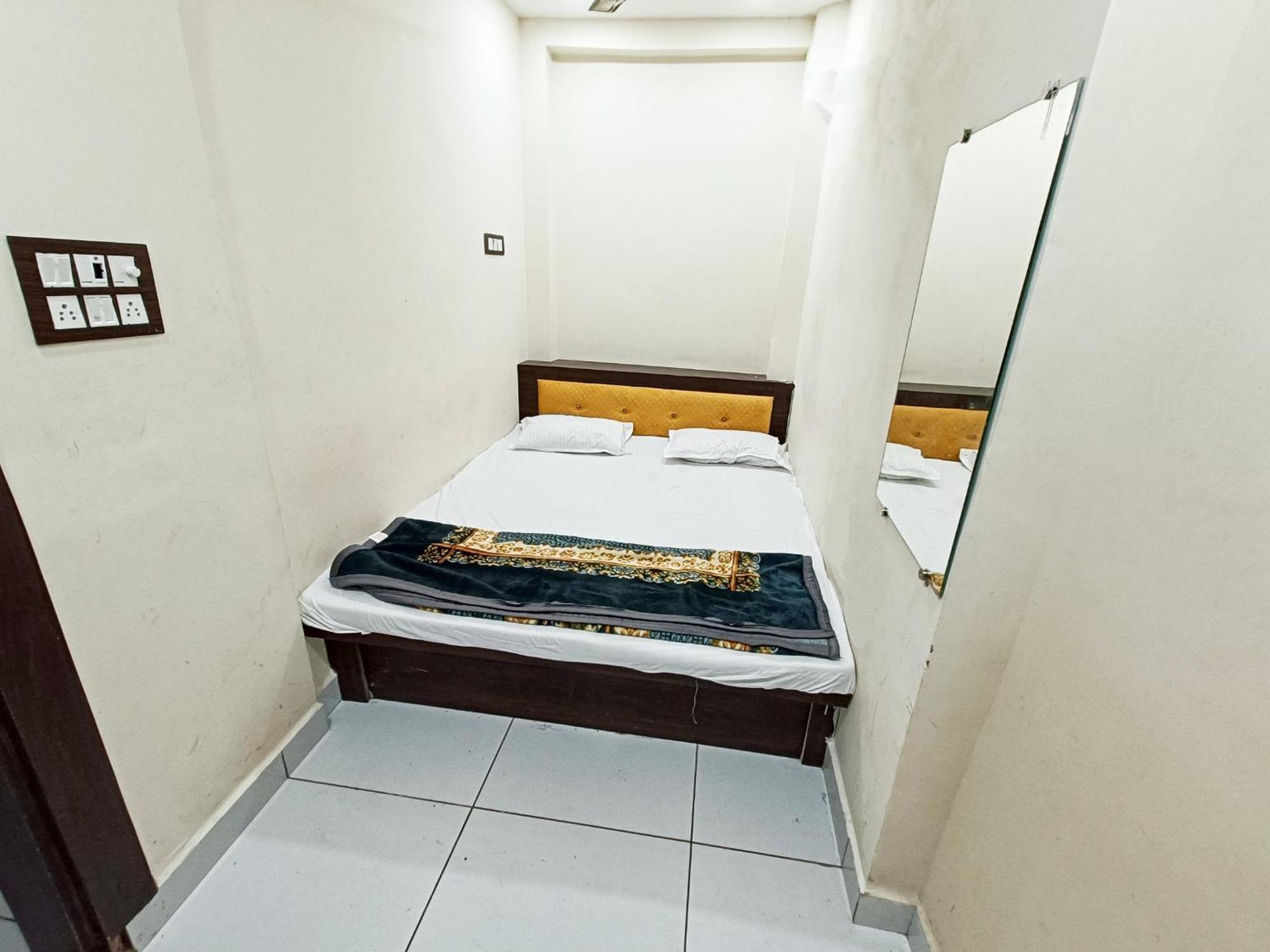 Hotel Shipra Inn Ujjain Esterno foto